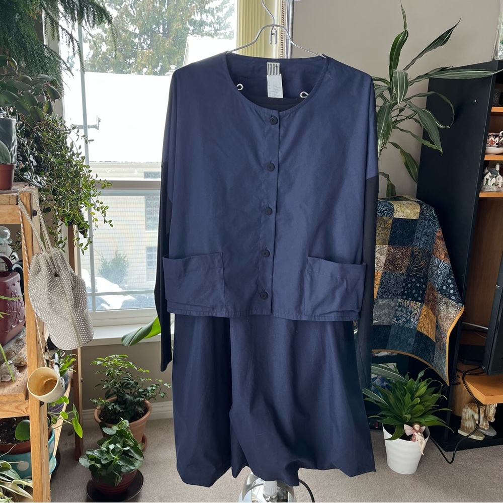 Lilith France Navy Blue 2 Piece Couture Set Top and Skirt M - Picture 14 of 16